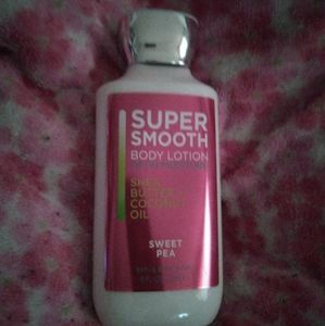 Bath & Body Works Sweet Pea Body Lotion